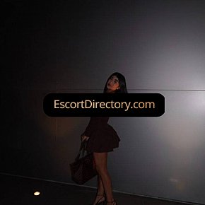 Lauren Vip Escort escort in Munich offers Erotic massage services