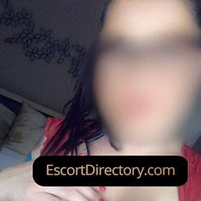 Monica Mature escort in Vienna offers Girlfriend Experience (GFE) services
