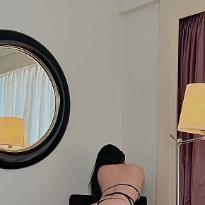 Kelly escort in Doha