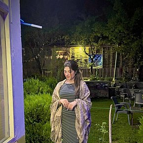 Shanaya escort in Dubai offers Girlfriend Experience (GFE) services