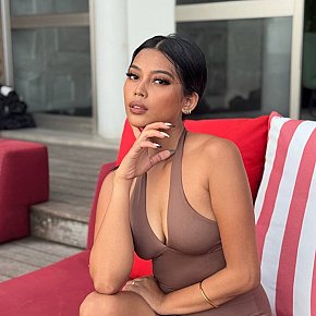 Yula escort in Riyadh offers Submissive/Slave (soft) services