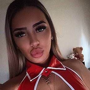 Yaren Super Busty
 escort in London