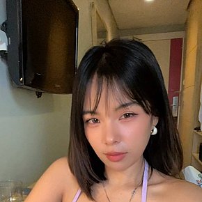 Tasyaa Mignonă escort in Jakarta offers Girlfriend Experience(GFE) services