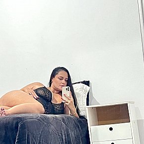 Karol escort in Norwich offers Footjob services