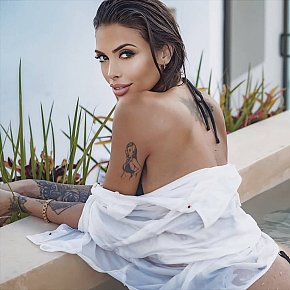 valeria escort in Tulum offers Intimate massage services