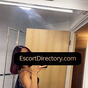 Mary escort in Milan offers Masturbate services