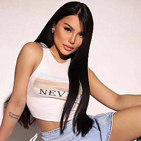 Belle All Natural
 escort in London offers Girlfriend Experience (GFE) services