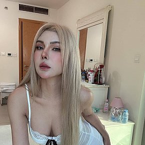 Lisa escort in Dubai offers Rimming (give) services