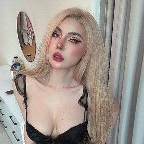 Lisa escort in Dubai offers Rimming (give) services