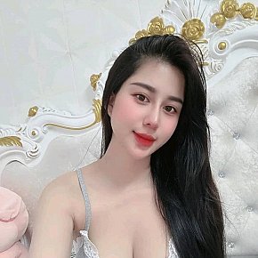 Thu-Tam escort in Doha offers Cum on Face services