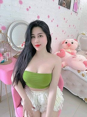 Thu-Tam escort in Doha offers Cum on Face services