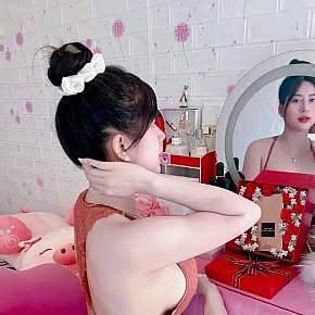 Thu-Tam escort in Doha offers Cum on Face services