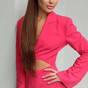 Candice All Natural
 escort in London offers Girlfriend Experience (GFE) services