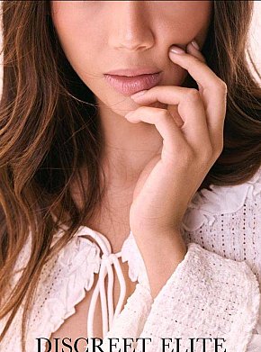 Clara Vip Escort escort in London offers Bacio services