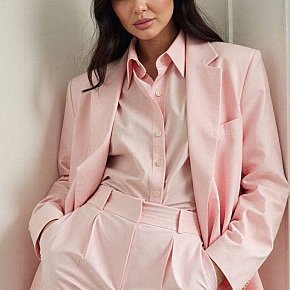 Valeri Vip Escort escort in London offers Experiência com garotas (GFE) services