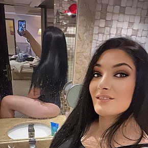 Melek escort in Doha