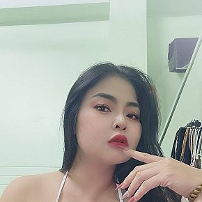 Demi Großer Busen escort in Muscat offers Ganzkörpermassage services