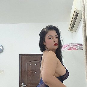 Demi Mature escort in Muscat offers Full Body Sensual Massage services