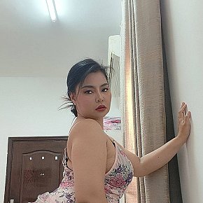 Demi Mature escort in Muscat offers Full Body Sensual Massage services