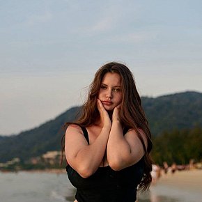 Elya escort in Hong Kong