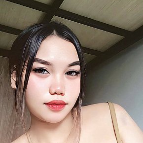 Kitty Model /Ex-model
 escort in Makati offers Blowjob with Condom services