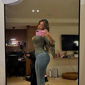 Aira Occasional
 escort in Bangkok offers Cumshot on body (COB) services