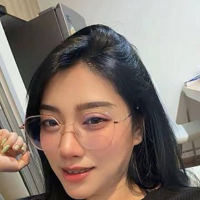 Pami Petite
 escort in Muscat