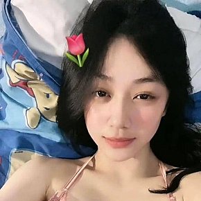 Lina escort in Jeddah offers Cum in Mouth services