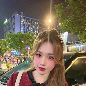 lucky Mature escort in Ho Chi Minh offers French Kissing services