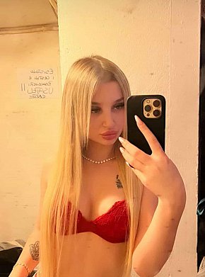 Veronica-Karina escort in Milan offers Sex in Different Positions services