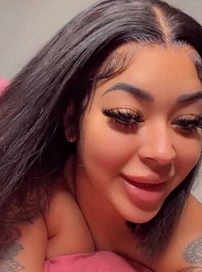 Misskaylax Mature escort in Toronto offers Girlfriend Experience (GFE) services