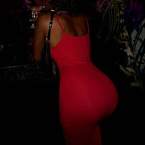 Martha escort in Kampala offers Squirting services
