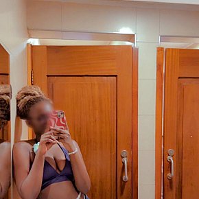 Martha Petite escort in Kampala offers Analsex services