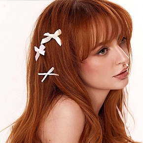 Akari escort in London offers Girlfriend Experience (GFE) services