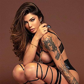 Lorna All Natural
 escort in London offers Girlfriend Experience (GFE) services