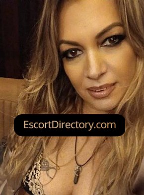 Donna Vip Escort escort in  offers Espanhola services
