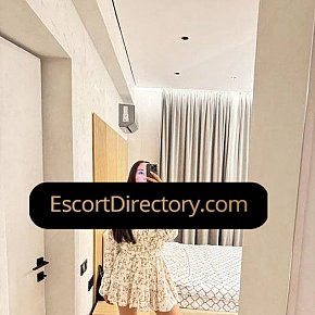 Olessya Vip Escort escort in London offers Servizio doccia services