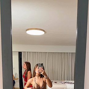 Milana Mature escort in Bangkok offers Kissing if good chemistry services