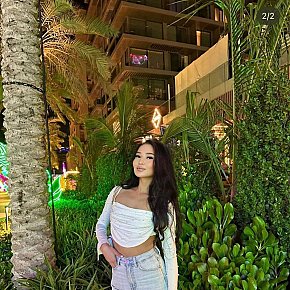 Amelie Vip Escort escort in Dubai offers Cumshot on body (COB) services