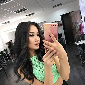 Amelie Vip Escort escort in Dubai offers Cumshot on body (COB) services