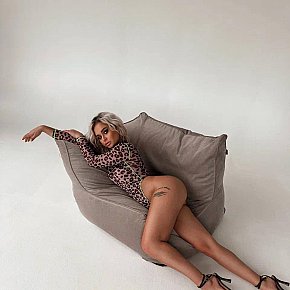 Barbie Vip Escort escort in Dubai offers Sborrata in faccia services