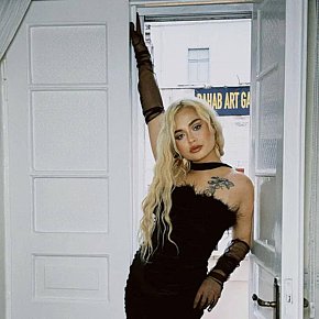 Barbie Vip Escort escort in Dubai offers Sborrata in faccia services