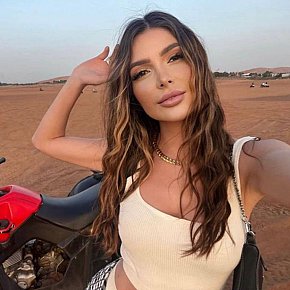 Callie Vip Escort escort in Dubai offers Blowjob ohne Kondom bis zum Schluss services