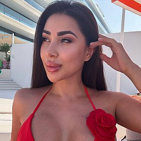 Charlotte Vip Escort escort in Dubai offers Cumshot on body (COB) services