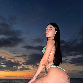 Cindy Vip Escort escort in Dubai offers French Kissing services