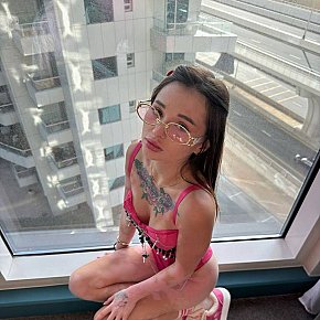 Vika Naturală escort in Dubai offers Girlfriend Experience(GFE) services