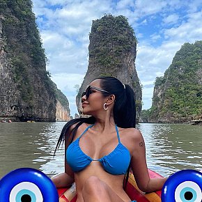 Tamara escort in Bangkok offers Club de Swingers services