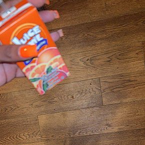 Camara escort in Montreal offers Cum in Mouth services