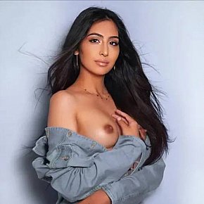 Angelica Naturală escort in London offers Girlfriend Experience(GFE) services