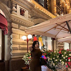 Kraidy Vip Escort escort in Dubai offers Cumshot on body (COB) services